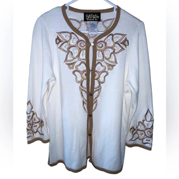 Bob Mackie Wearable Art Cut Out Cardigan Sweater White Embroidered Size XS - Picture 8 of 8